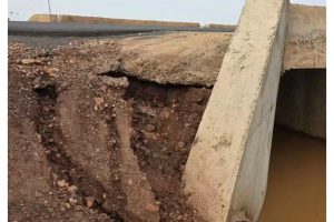 تضرر حافة جسر تويجكجيت بعد أيام من إعلان اكتمال أشغاله
