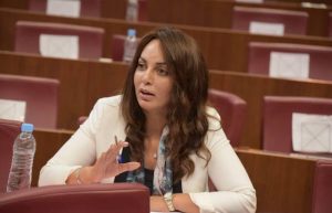 ملك المغرب يوافق على إعفاء وزيرة منتدبة بعد يومين من تشكيل الحكومة الجديدة