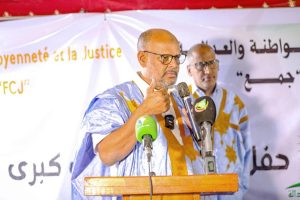 ولد منصور: اختيار ممثلي الأغلبية في لجنة الحوار تم “دون تشاور”
